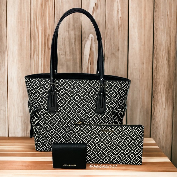 Michael Kors East West Tote + Wristlet in Black/Cream + Black Wallet NWT